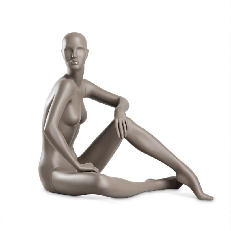 FEMALE MANNEQUIN - COY - SITTING ON FLOOR - HINDSGAUL